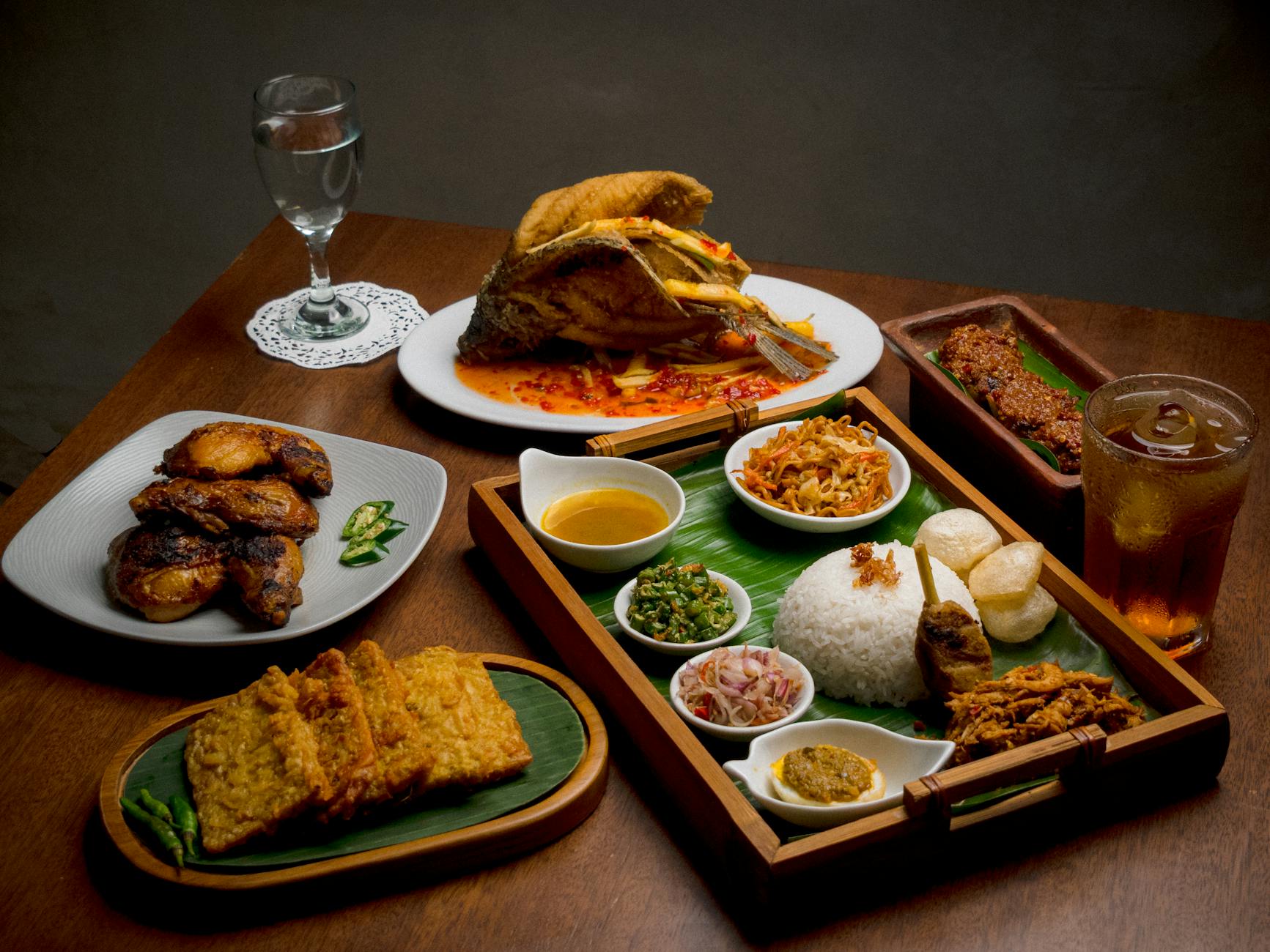 Dining & Cafés — Balangan