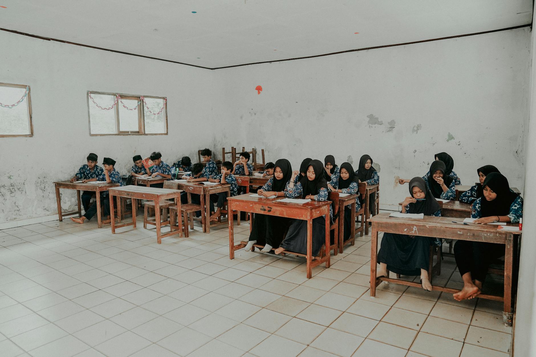 Schools & Education — Nunggalan