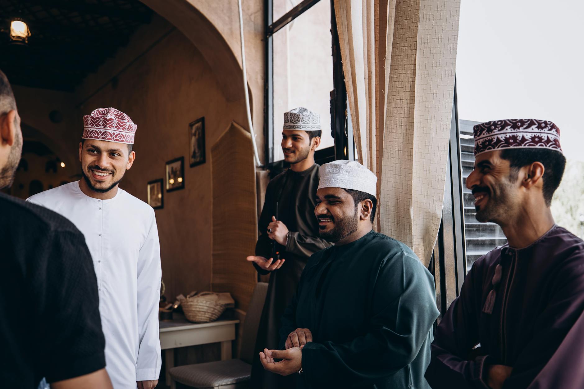 Dining & Cafés — Qurum