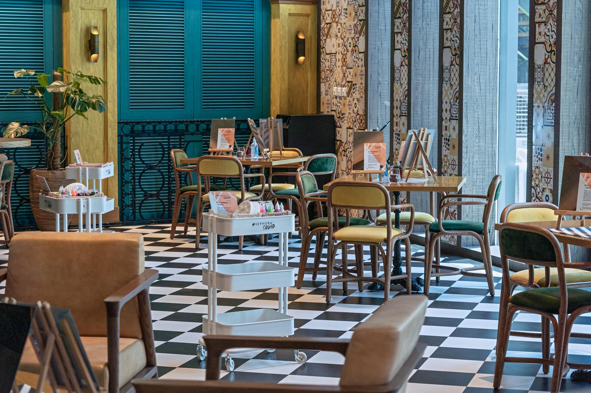 Dining & Cafés — Dubai Harbour