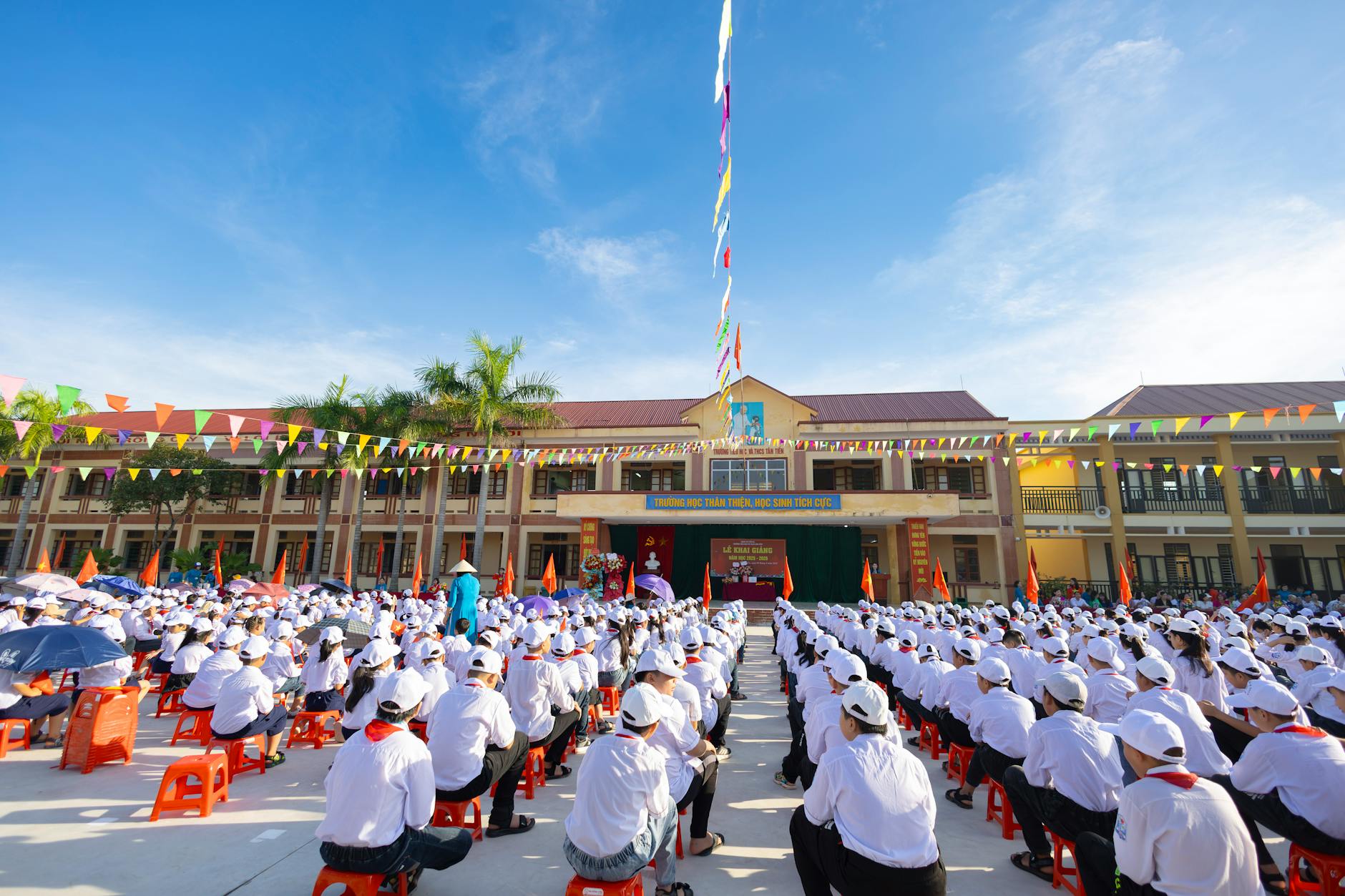 Schools & Education — Dalat