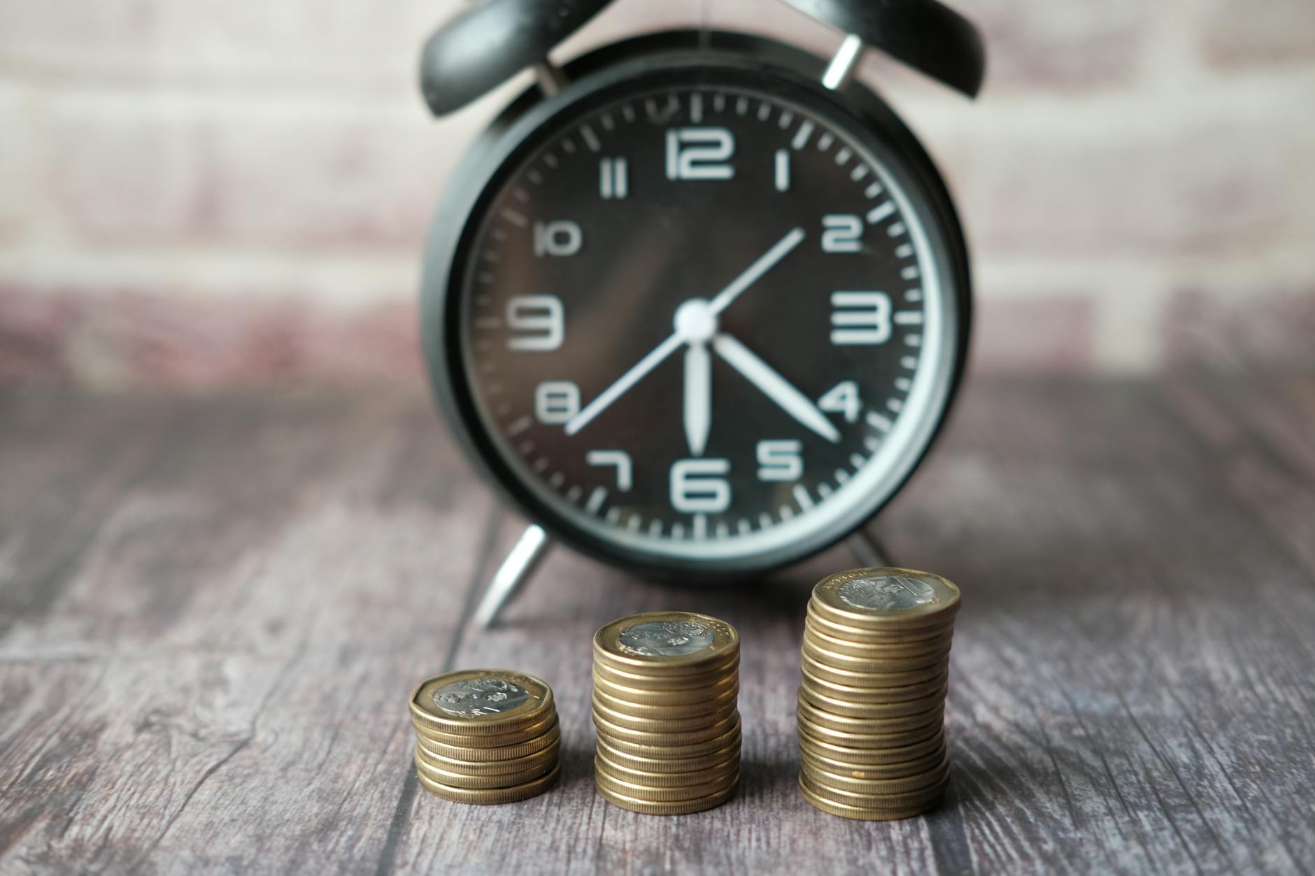 Yield, Appreciation & What Drives Variance — Reis Magos