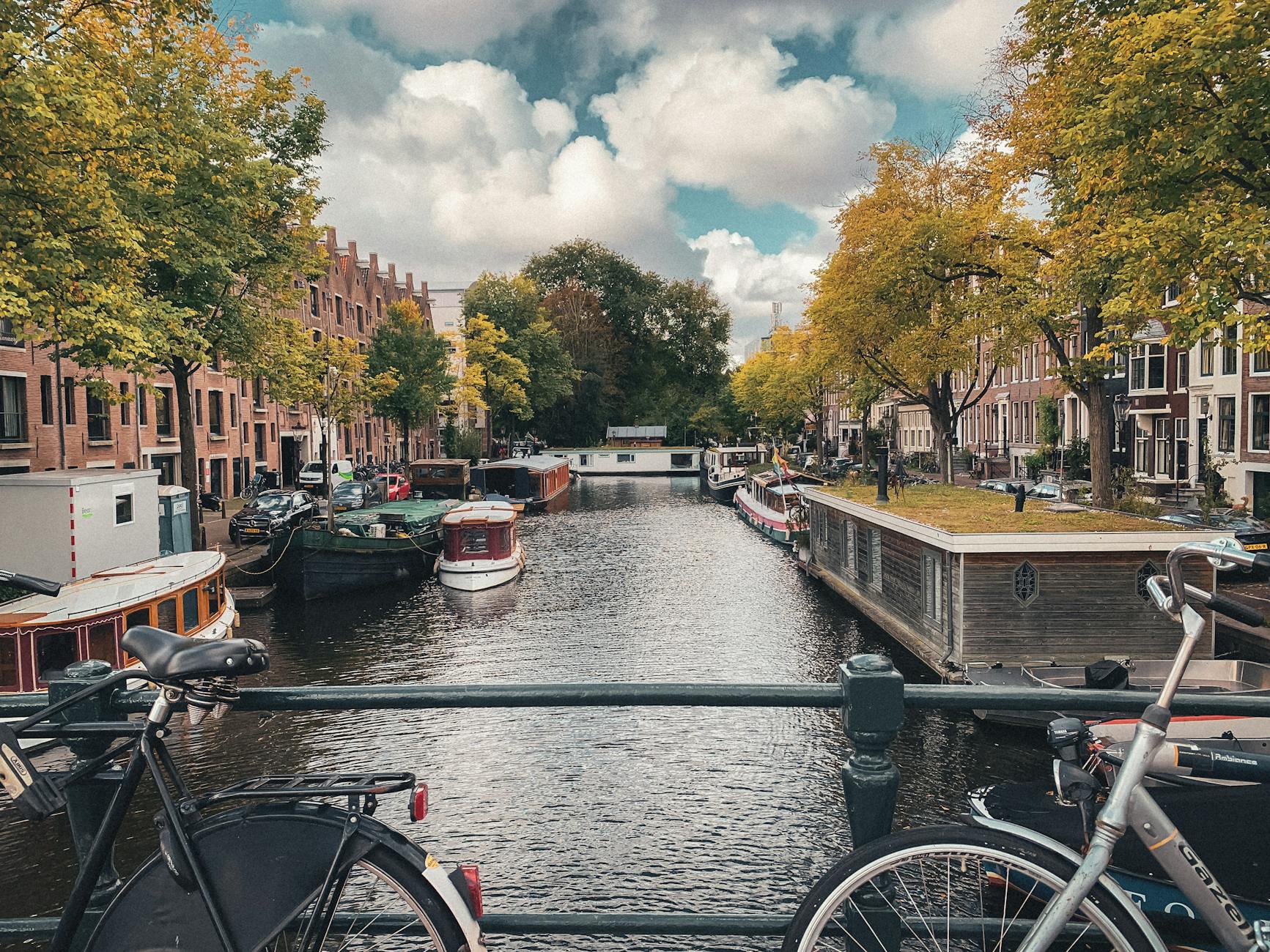 Amsterdam De Pijp neighbourhood