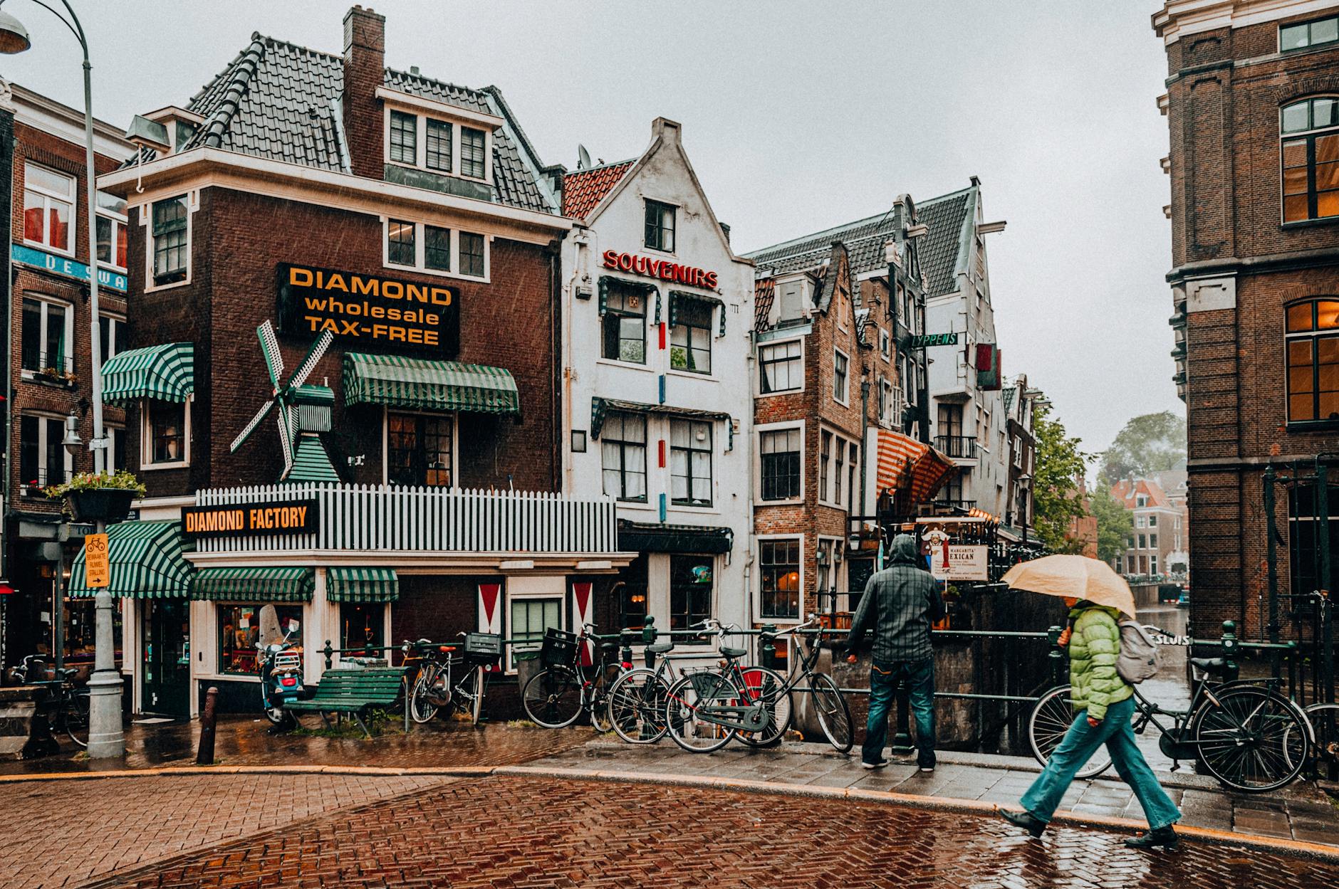 What to Expect — Amsterdam De Pijp