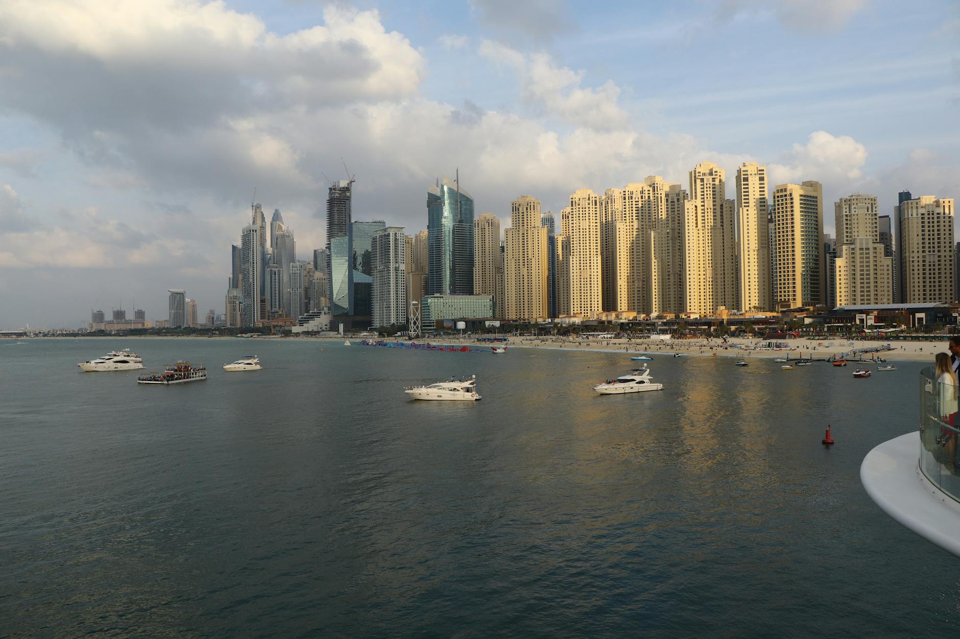 The Lifestyle — Dubai Harbour