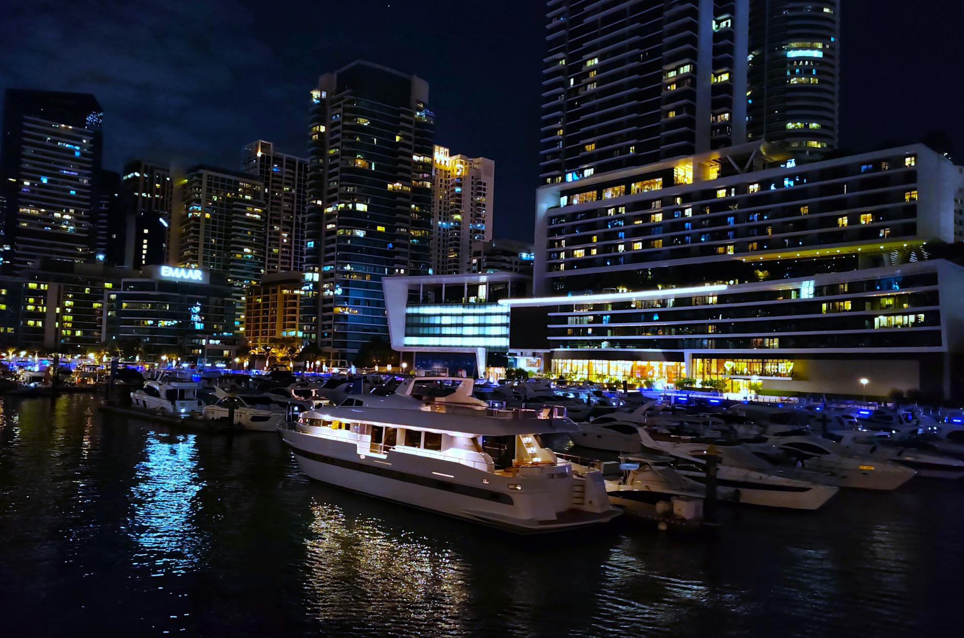 The Lifestyle — Dubai Harbour