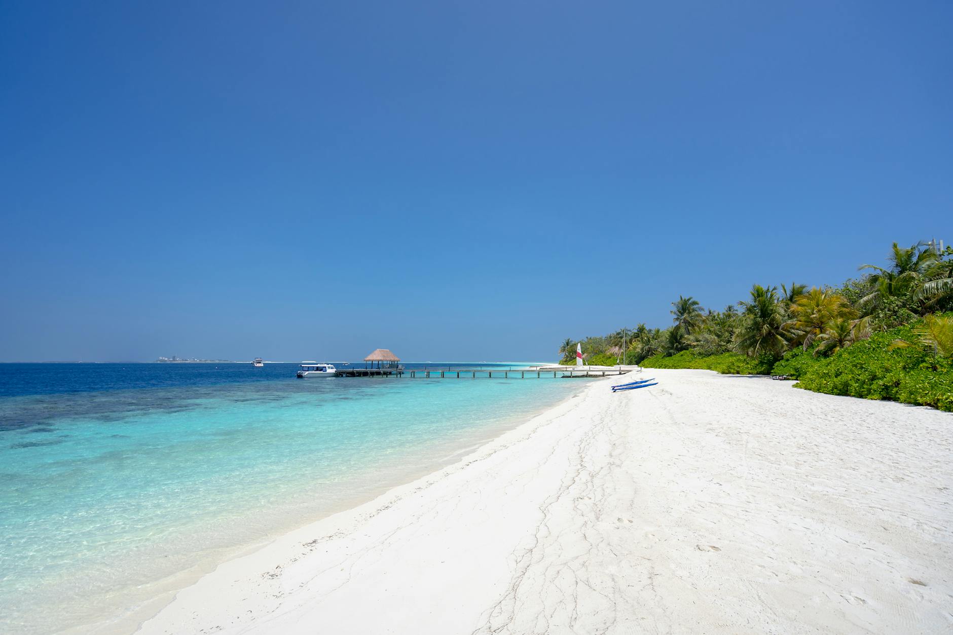 Nearby Attractions — Fulidhoo