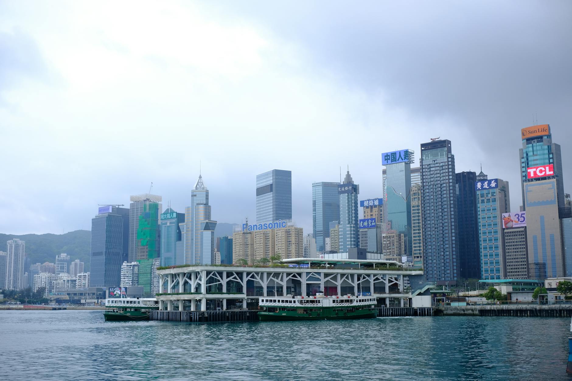 What to Expect — Hong Kong Causeway Bay