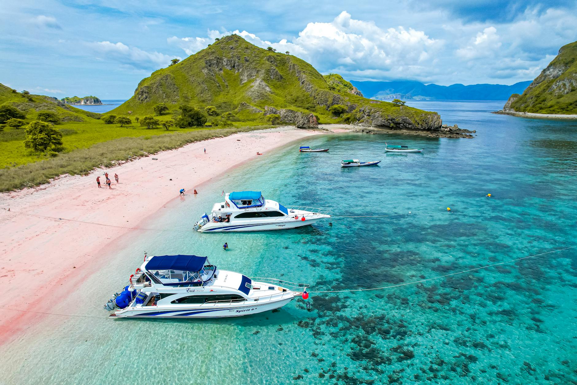 Nearby Attractions ā Komodo Fringe