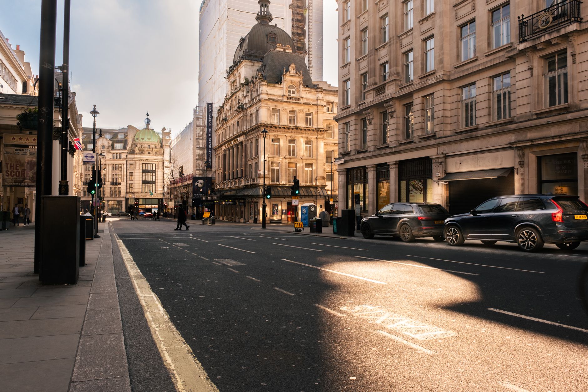 A Look into London — London