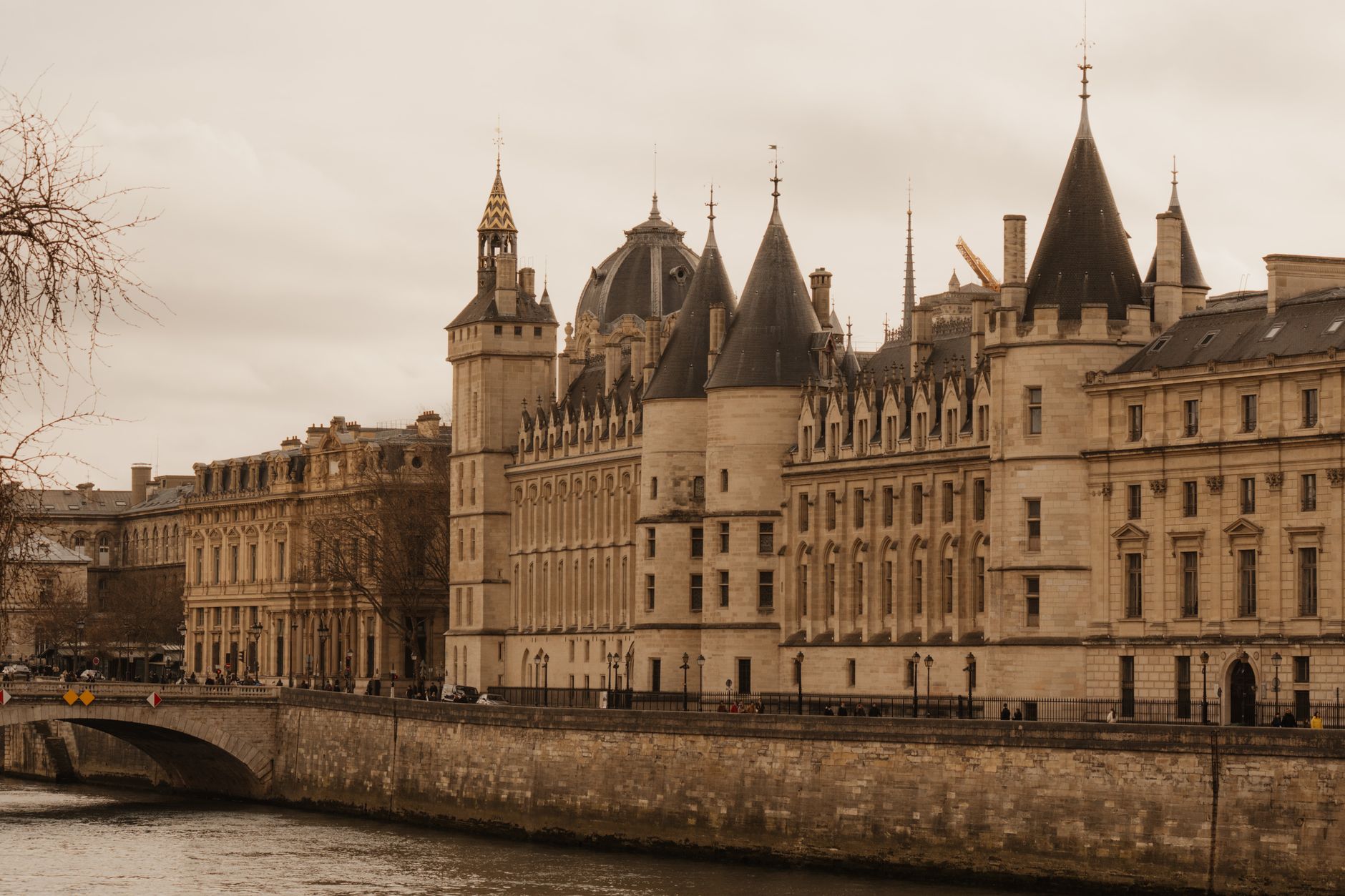 Nearby Attractions — Paris